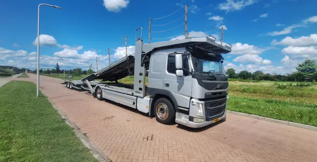 Volvo FM 370 Autotransport + Groenewold 7-lader + aanhanger